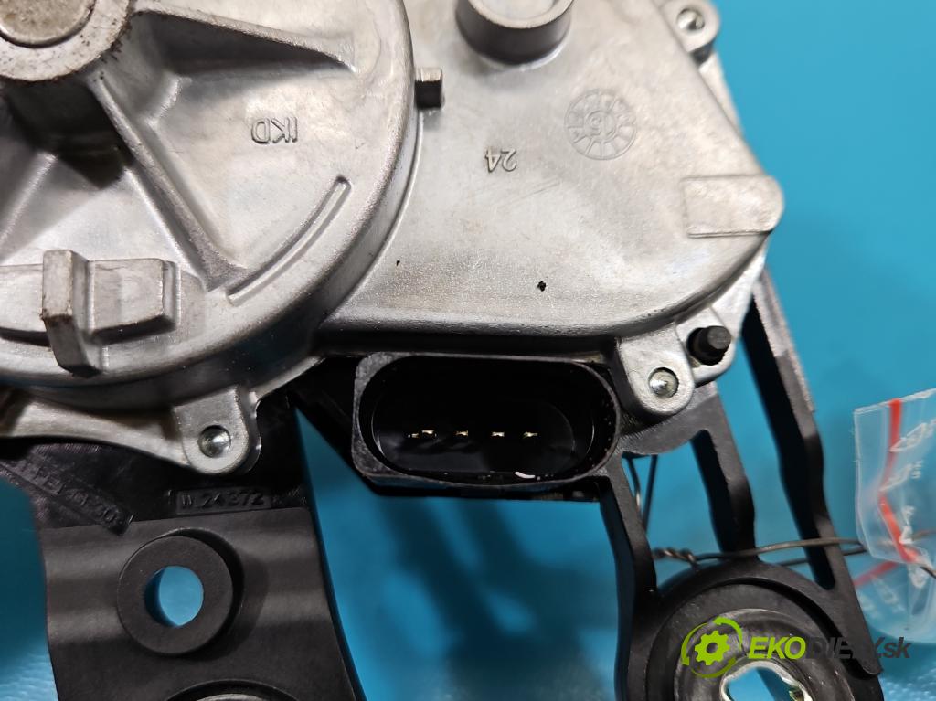 Vw Passat B8 2014 - 2.0 tdi 150 HP automatic 110 kW 1968 cm3 5- motor stieračov zadné 5G0955711A