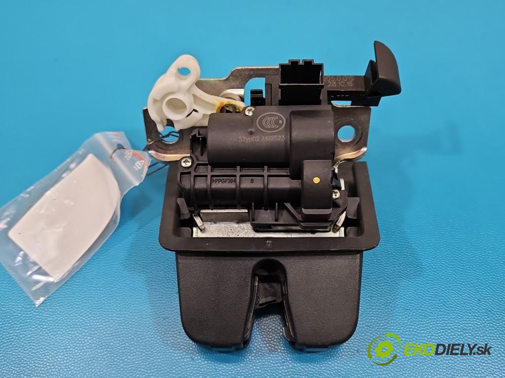 Vw Passat B8 2014 - 2.0 tdi 150 HP automatic 110 kW 1968 cm3 5- zámok kufrové dvere zadné 5TA827505D