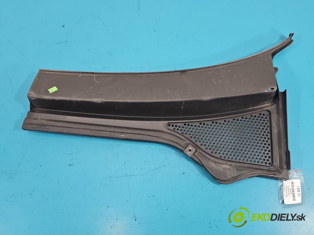 Vw Passat B8 2014 - 2.0 tdi 150 HP automatic 110 kW 1968 cm3 5- torpédo 3G1819104 (Torpédo (plast pod čelným sklom))