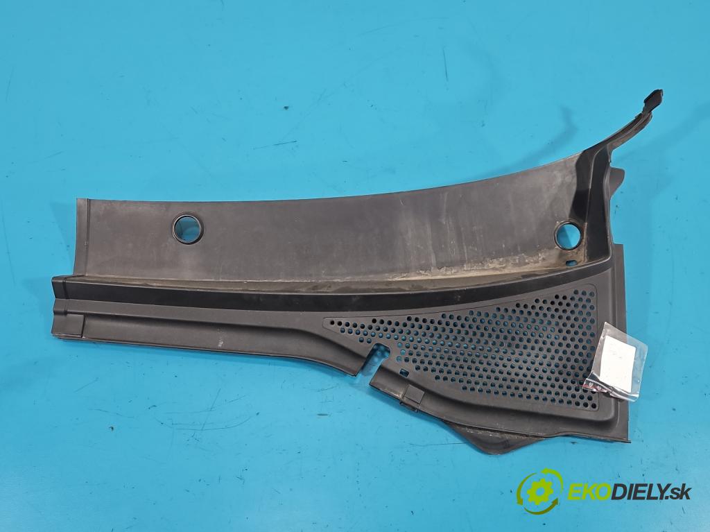 Vw Passat B8 2014 - 2.0 tdi 150 hp automatic 110 kW 1968 cm3 5- torpédo 3G1819403 (Plast pod čelním sklem)