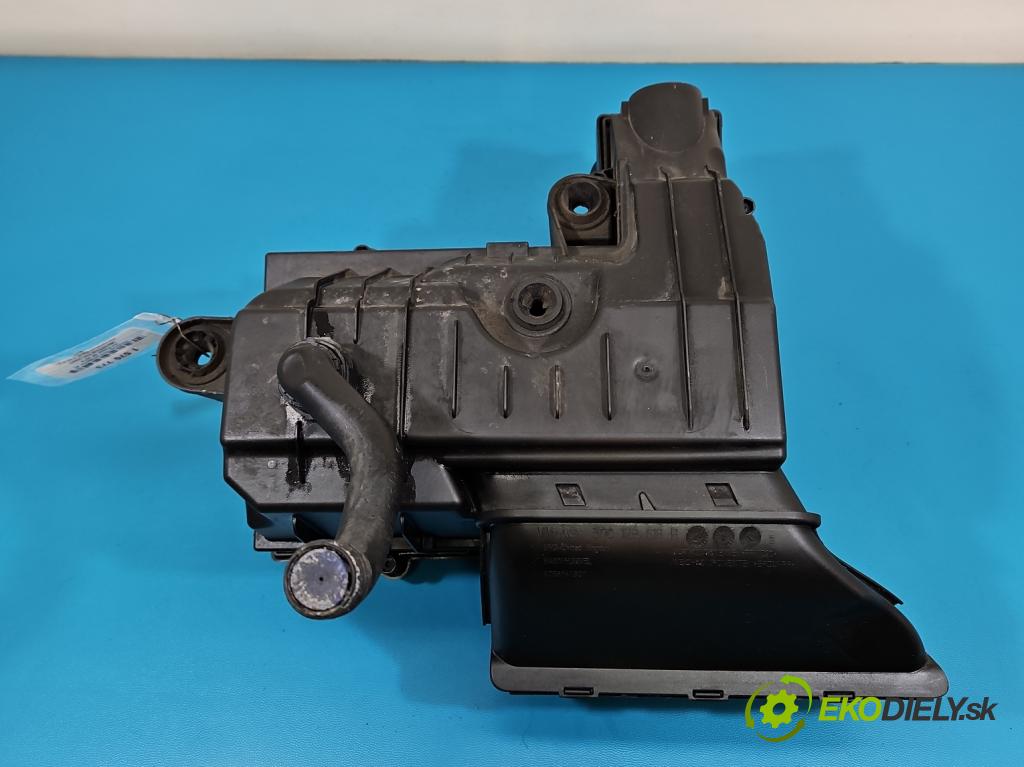Vw Passat B8 2014 - 2.0 tdi 150 HP automatic 110 kW 1968 cm3 5- obal filtra vzduchu 5Q0129601AC (Obal vzduchového filtra)