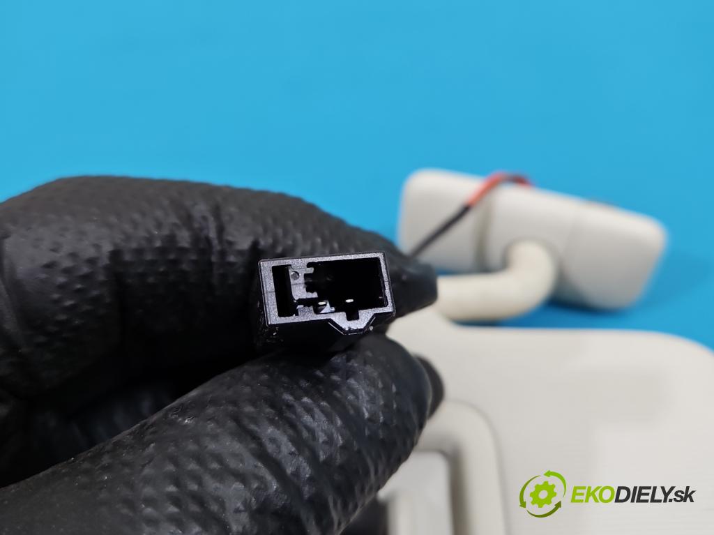 Vw Passat B8 2014 - 2.0 tdi 150 HP automatic 110 kW 1968 cm3 5- clonítko pravé 5G0010844A