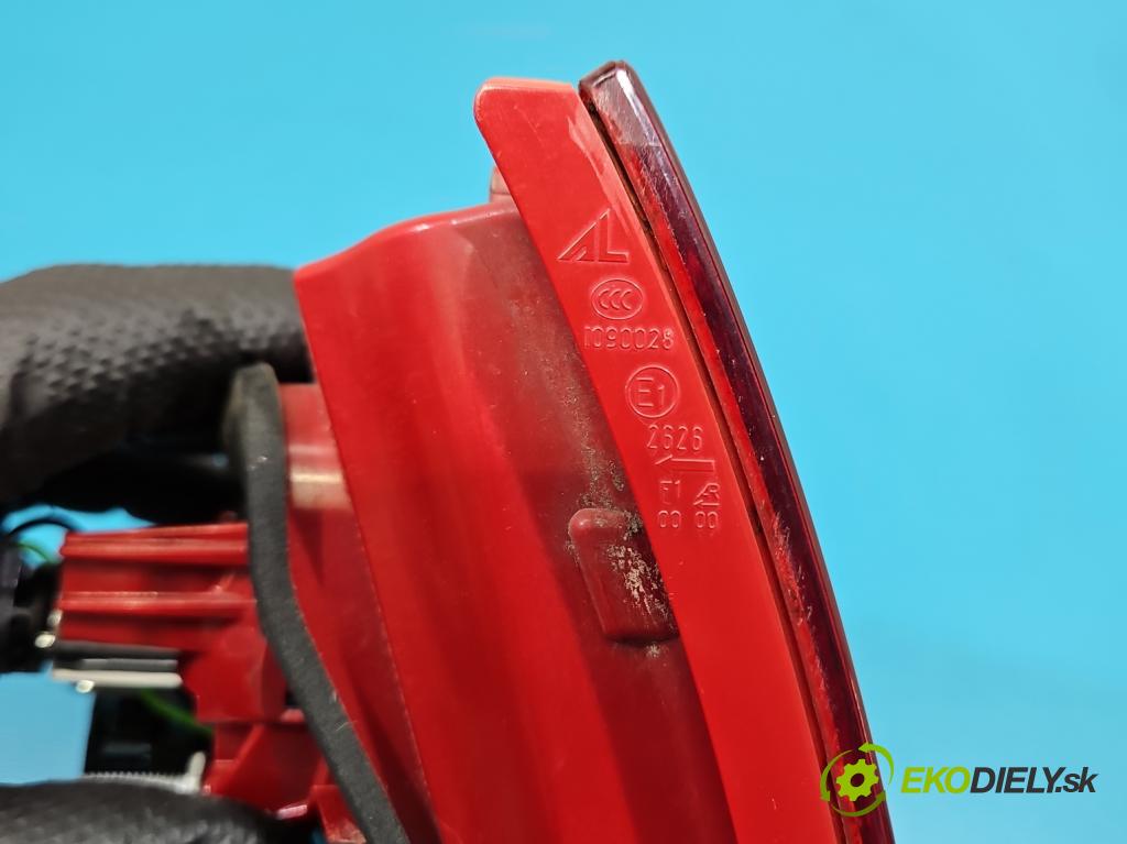 Audi A5 8T 2007-2016 3.0 tdi 239KM automatic 176 kW 2967 cm3 5- svetlo / reflektor zadné ľavé 8T0945093A (Kľučka dverí ostatné)