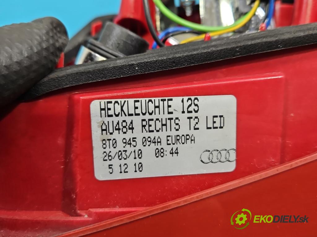 Audi A5 8T 2007-2016 3.0 tdi 239KM automatic 176 kW 2967 cm3 5- svetlo / reflektor zadné pravé 8T0945094A (Kľučka dverí ostatné)