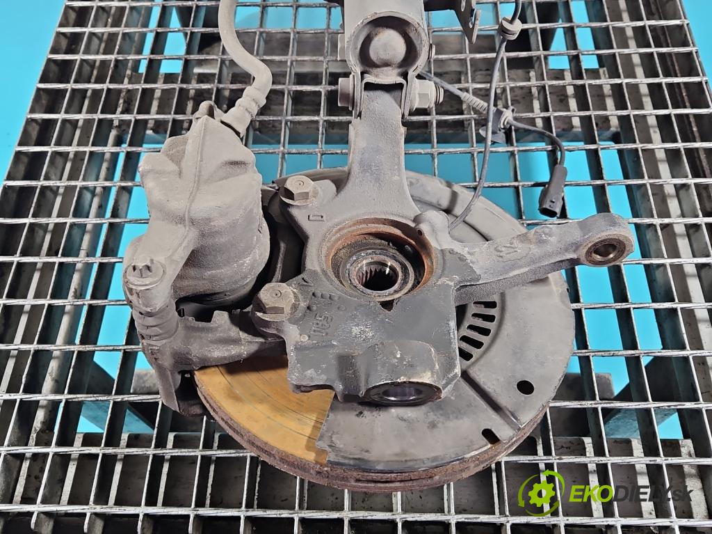 Renault Clio V 2019- 1.0 91 KM automatic 67 kW 999 cm3 5- náboj pravé  (Náboj kolesa)