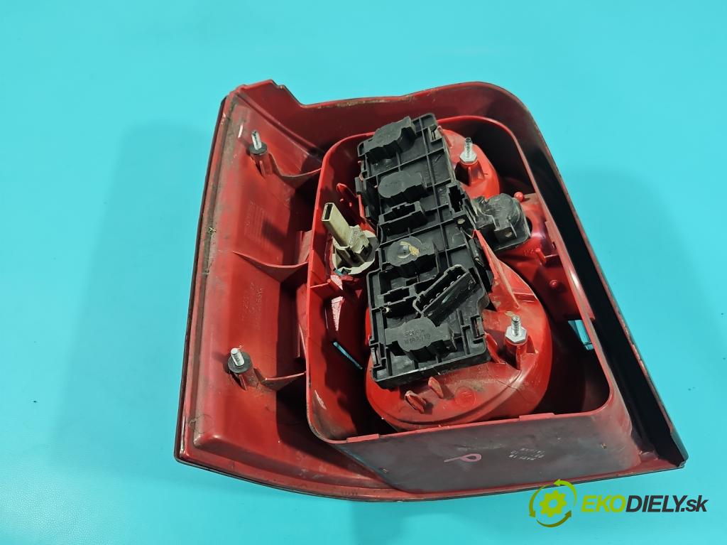 Vw Passat B5 1995-2005 1.9 tdi 131 hp manual 96 kW 1896 cm3 5- světlo zadní pravé  (Klika dveří ostatní)