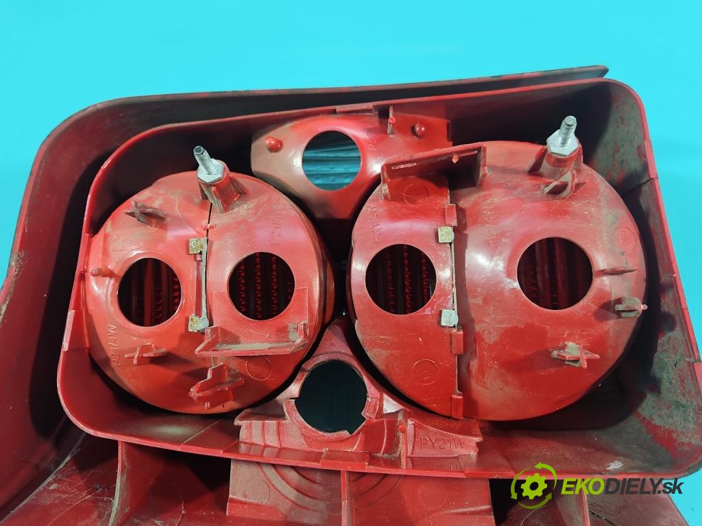 Vw Passat B5 1995-2005 1.9 tdi 131 hp manual 96 kW 1896 cm3 5- světlo zadní pravé  (Klika dveří ostatní)