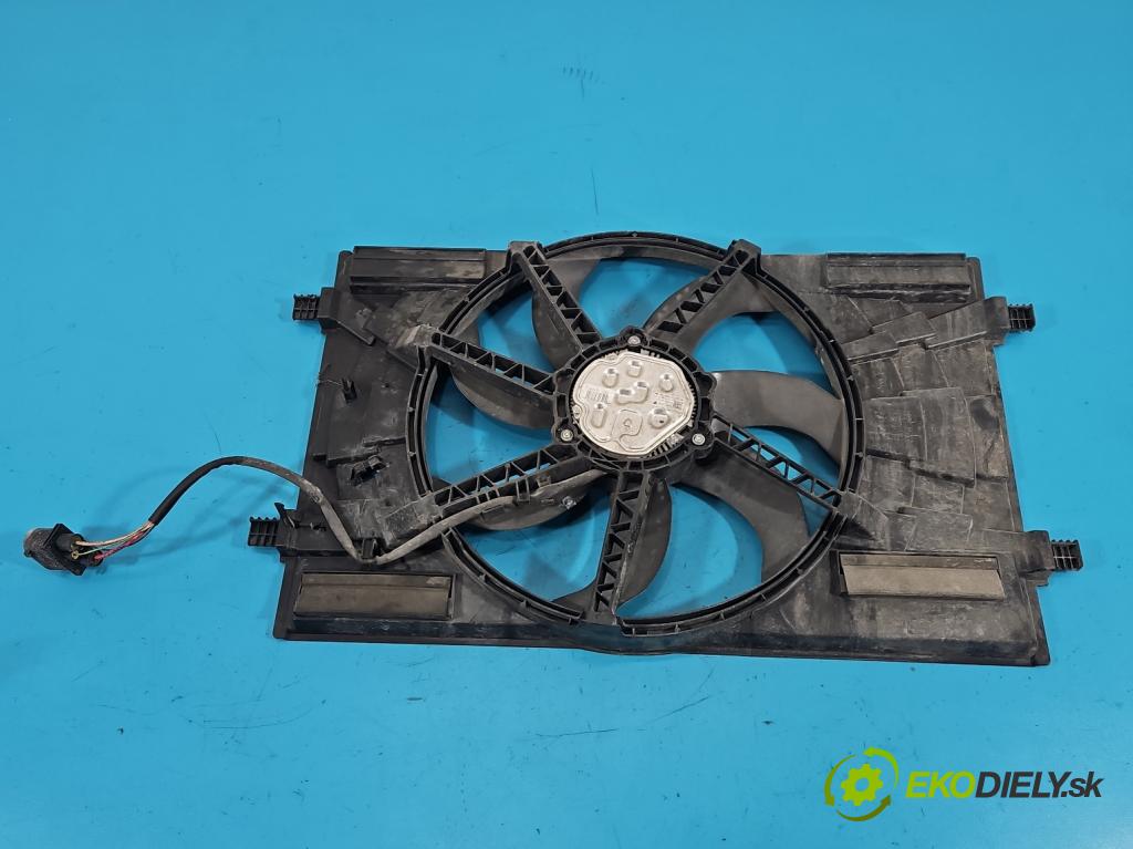 Vw Passat B8 2014 - 2.0 tdi 150 HP automatic 110 kW 1968 cm3 5- Ventilátor chladiča 5Q0121203CN