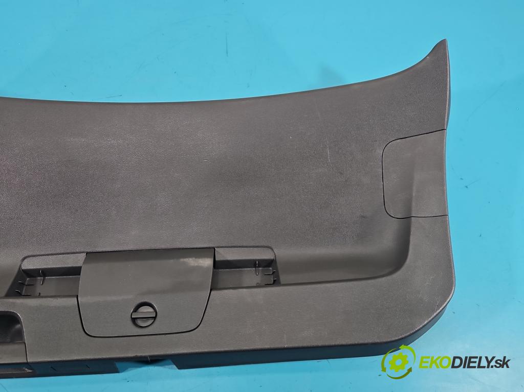 Vw Passat B8 2014 - 2.0 tdi 150 HP automatic 110 kW 1968 cm3 5- Čalounictví: kufrové dvere 3G9867605