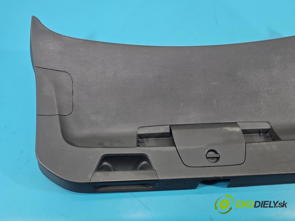 Vw Passat B8 2014 - 2.0 tdi 150 HP automatic 110 kW 1968 cm3 5- Čalounictví: kufrové dvere 3G9867605