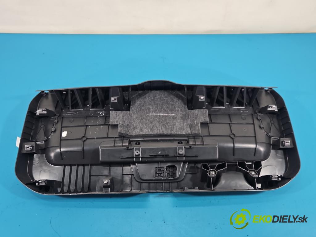 Vw Passat B8 2014 - 2.0 tdi 150 HP automatic 110 kW 1968 cm3 5- Čalounictví: kufrové dvere 3G9867605