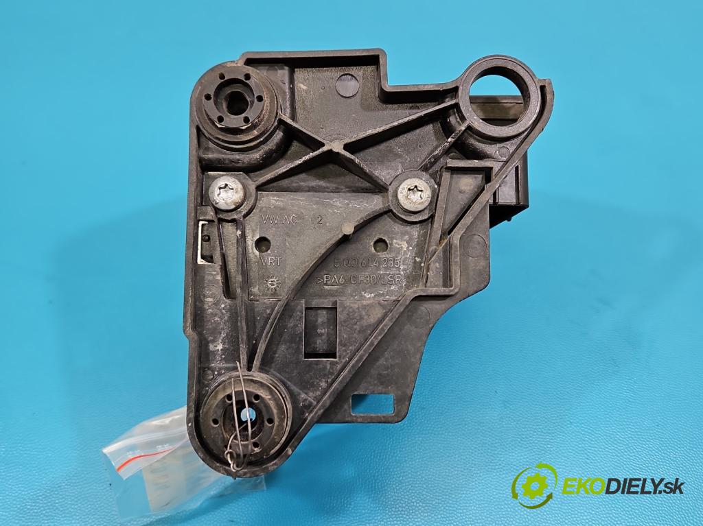 Vw Passat B8 2014 - 2.0 tdi 150 hp automatic 110 kW 1968 cm3 5- čerpadlo abs 3Q0907379AA (Pumpa ABS)