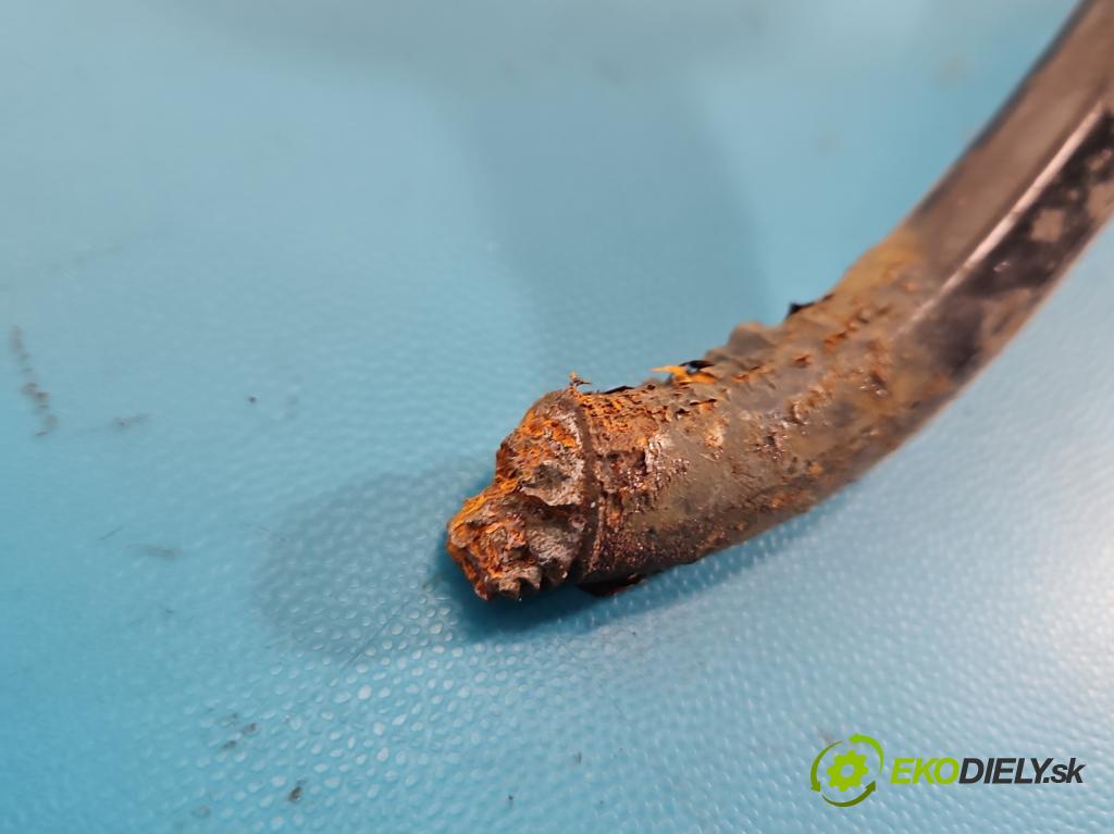 Vw Passat B8 2014 - 2.0 tdi 150 HP automatic 110 kW 1968 cm3 5- Ozubené kolo: volant 3Q1423050P