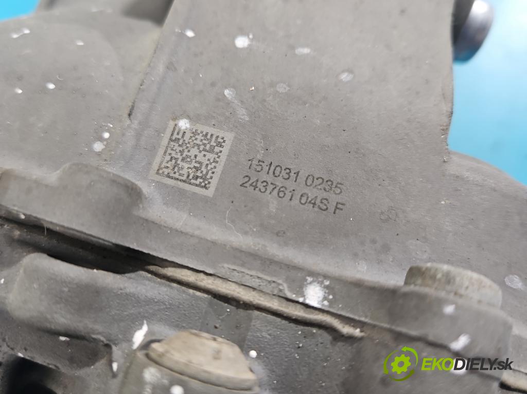 Vw Passat B8 2014 - 2.0 tdi 150 HP automatic 110 kW 1968 cm3 5- Ozubené kolo: volant 3Q1423050P