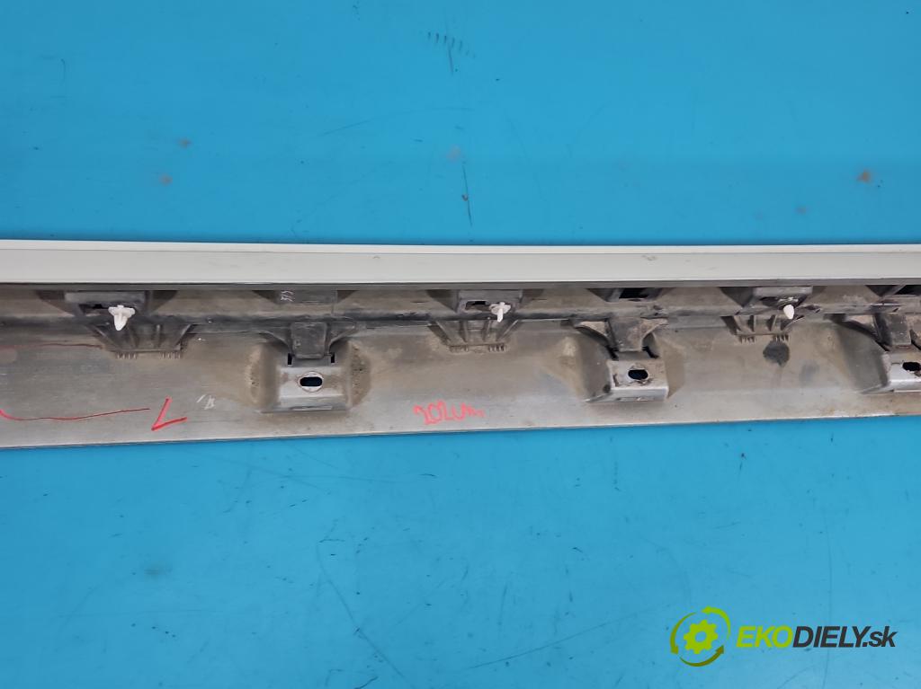 Vw Passat B8 2014 - 2.0 tdi 150 HP automatic 110 kW 1968 cm3 5- lišta práh: ľavé 3G0853857 (Lišta prahová)