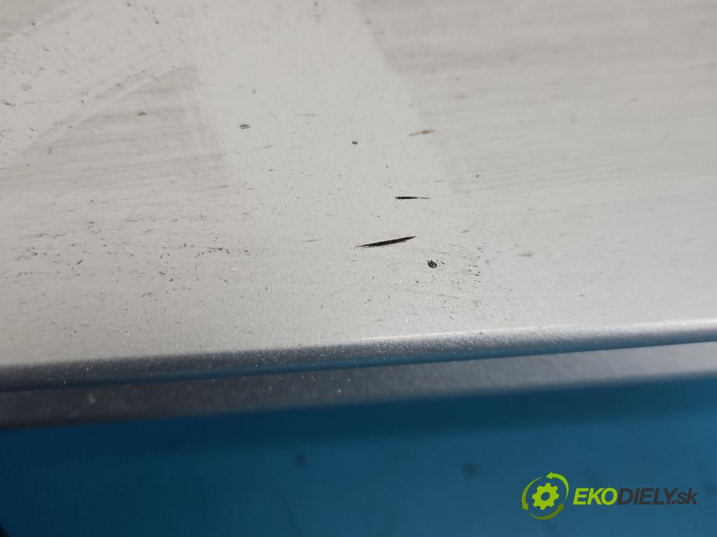 Vw Passat B8 2014 - 2.0 tdi 150 HP automatic 110 kW 1968 cm3 5- lišta práh: ľavé 3G0853857 (Lišta prahová)