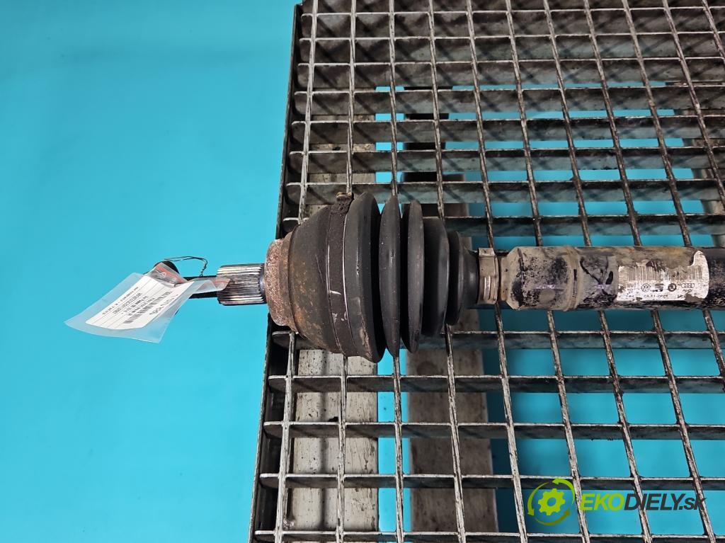 Vw Passat B8 2014 - 2.0 tdi 150 HP automatic 110 kW 1968 cm3 5- poloos predné pravé