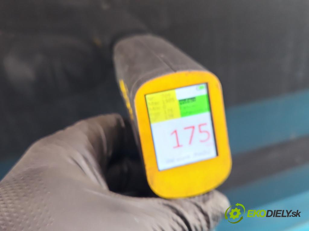 Audi A4 B9 2015-2024 2.0 TDI 190 HP automatic 140 kW 1968 cm3 5- dvere zadné pravé  (Kľučka dverí ostatné)