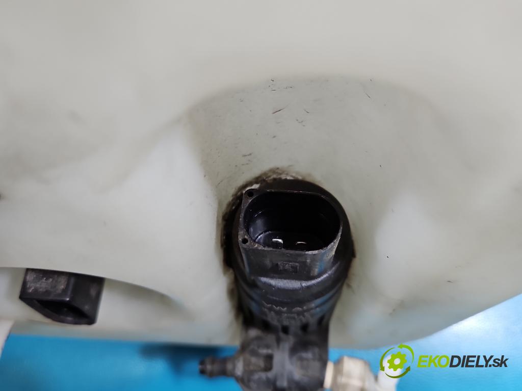 Vw Scirocco II 2008-2017 1.4 TSI 160 HP manual 118 kW 1390 cm3 3- nádržka tekutina: ostrekovačov 1K0955453S