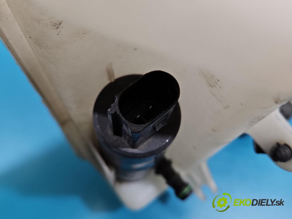 Vw Scirocco II 2008-2017 1.4 TSI 160 HP manual 118 kW 1390 cm3 3- nádržka tekutina: ostrekovačov 1K0955453S