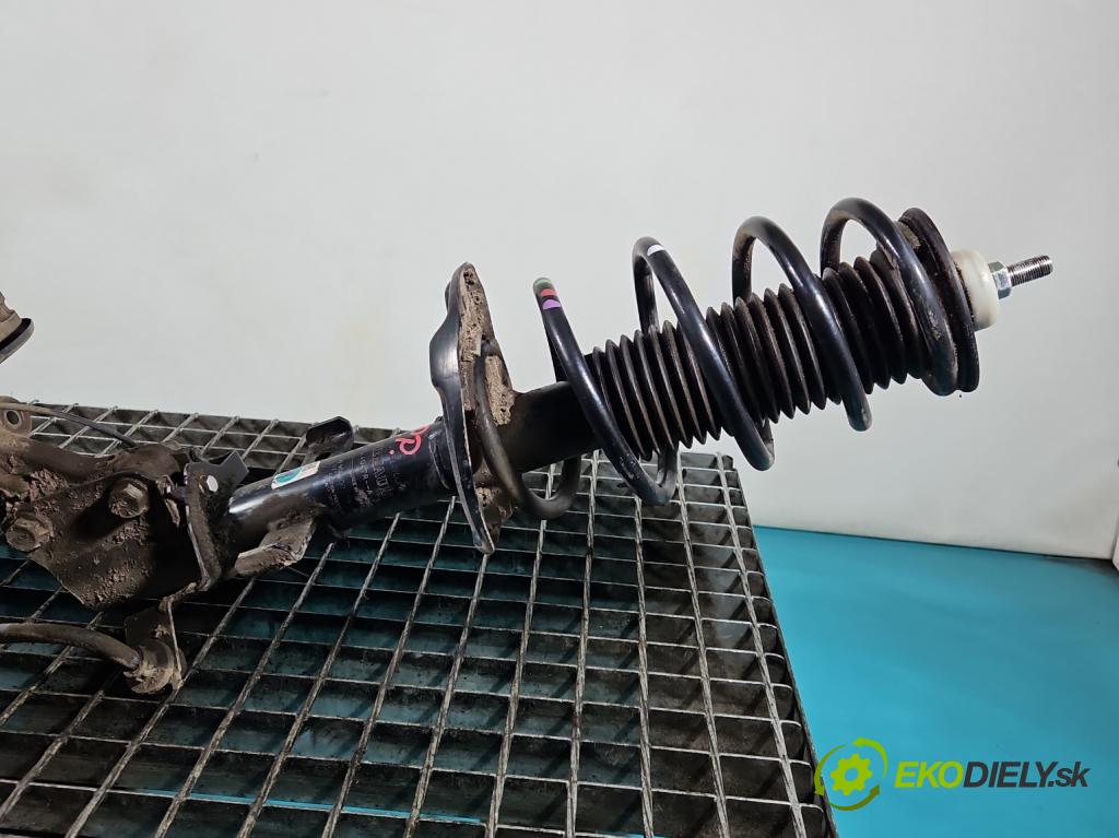 Dacia Duster III 24- 1.2 131 hp manual 96 kW 1199 cm3 5- tlumič přední pravý 543024047R (Klika dveří ostatní)