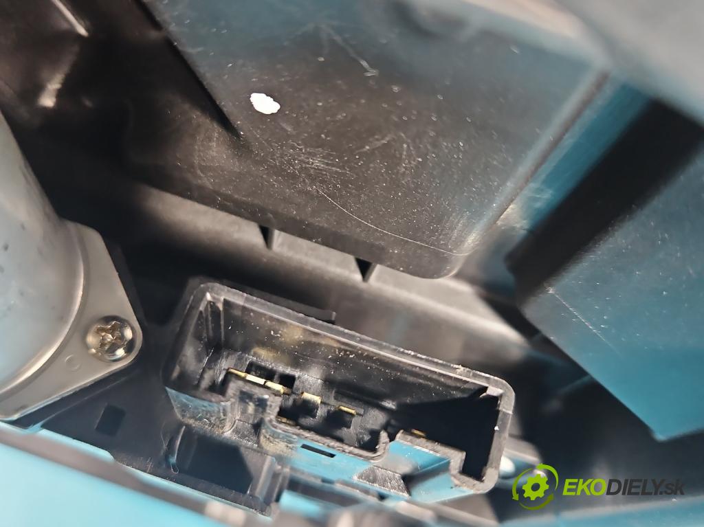 Bmw iX1 U11 0.0 elektrický: 272 HP automatic 200 kW 1 cm3 5- mechanizmus okna predné ľavý 5A1D875-06