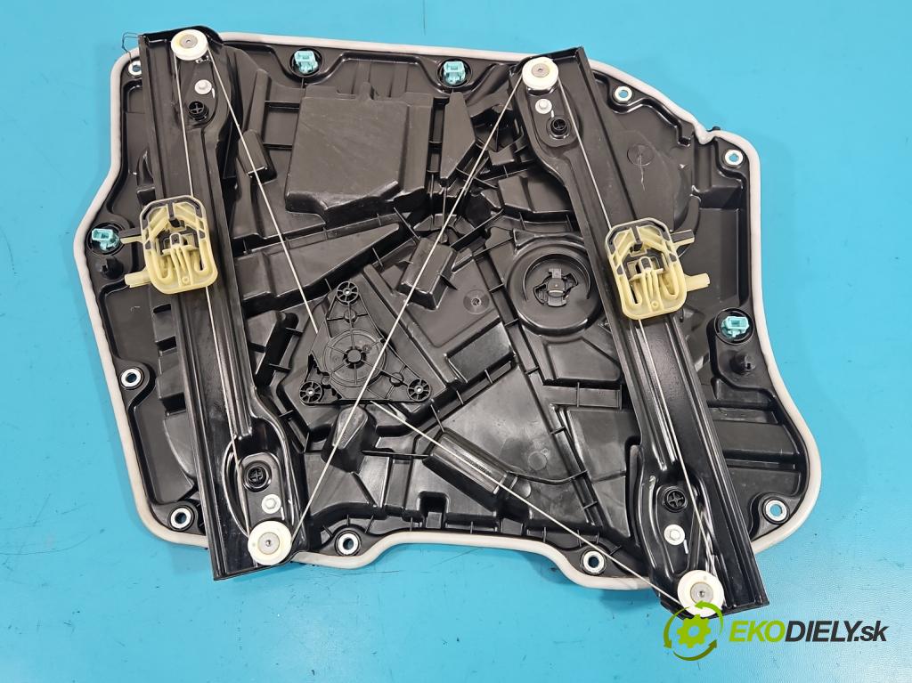 Bmw iX1 U11 0.0 elektrický: 272 HP automatic 200 kW 1 cm3 5- mechanizmus okna predné pravý 5A1D876-06