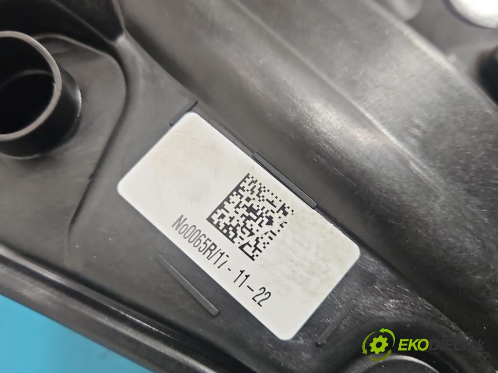 Bmw iX1 U11 0.0 elektrický: 272 HP automatic 200 kW 1 cm3 5- mechanizmus okna zadné pravý 5A1D878