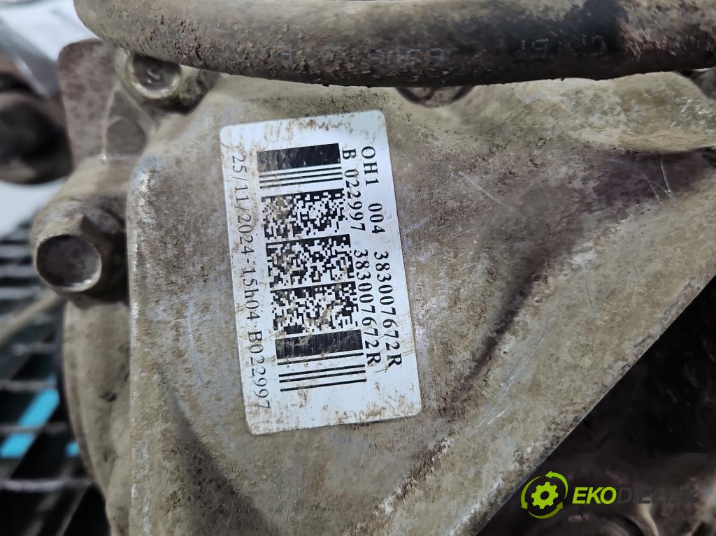 Dacia Duster III 24- 1.2 131 HP manual 96 kW 1199 cm3 5- Most: zadní: 383007672R