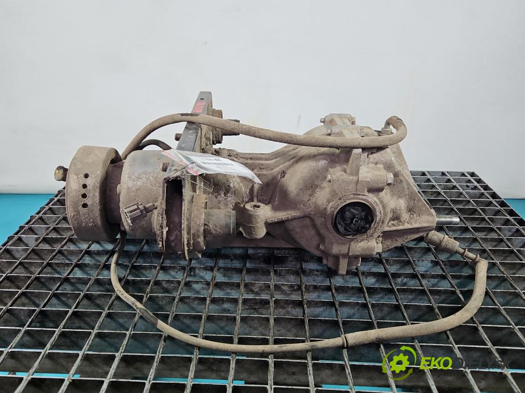 Dacia Duster III 24- 1.2 131 HP manual 96 kW 1199 cm3 5- Most: zadní: 383007672R