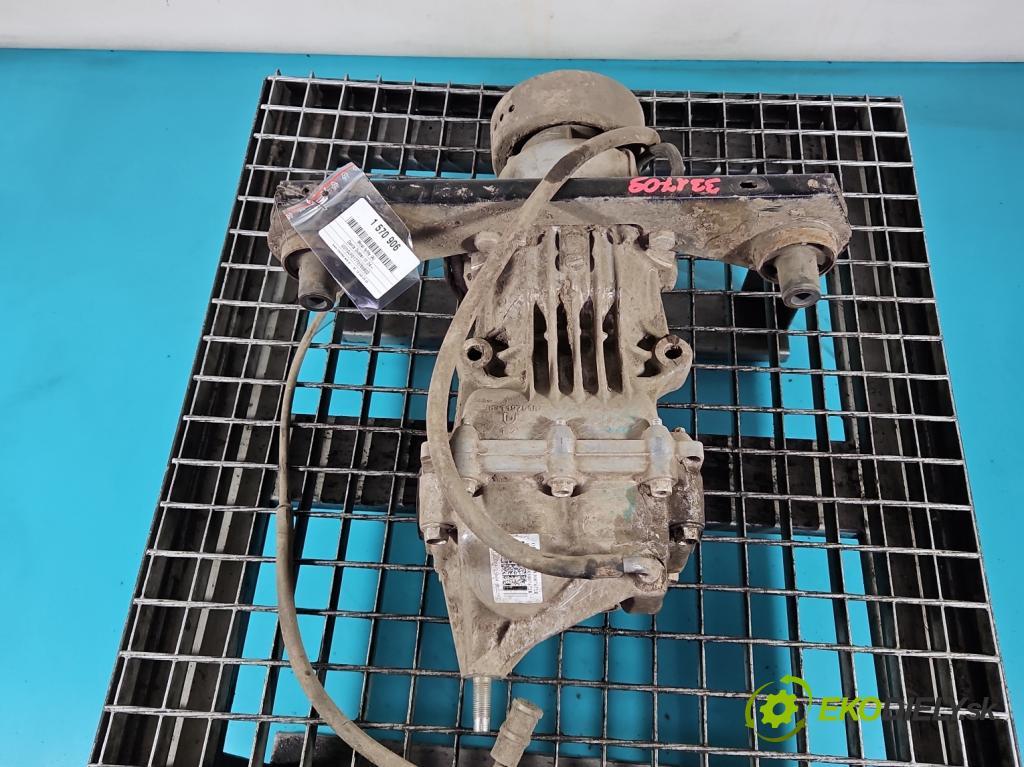 Dacia Duster III 24- 1.2 131 HP manual 96 kW 1199 cm3 5- Most: zadní: 383007672R