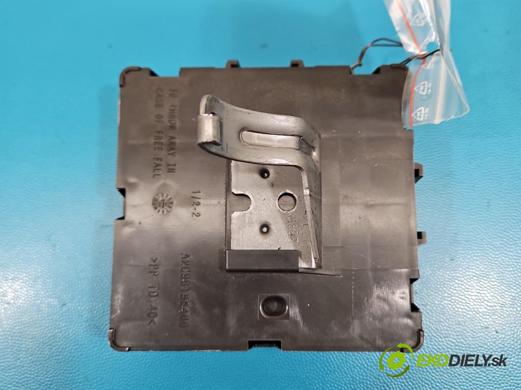 Renault Clio V 2019- 1.0 91KM automatic 67 kW 999 cm3 5- řídící jednotka 285S22368R