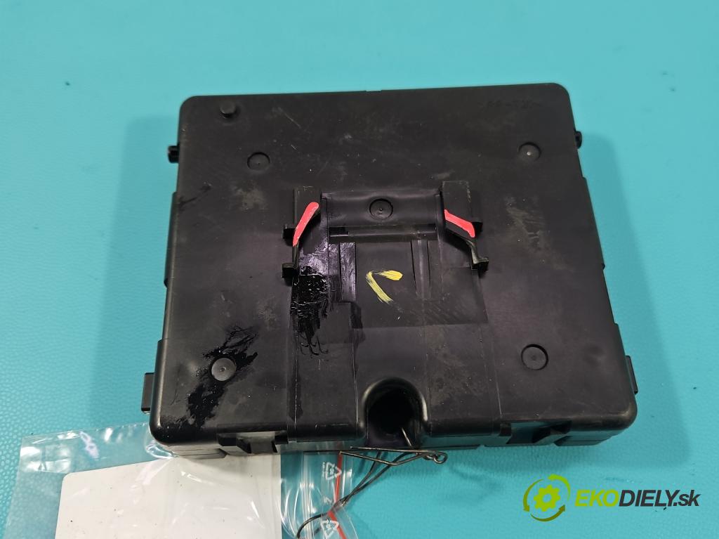 Renault Clio V 2019- 1.0 91KM automatic 67 kW 999 cm3 5- řídící jednotka 285253778R