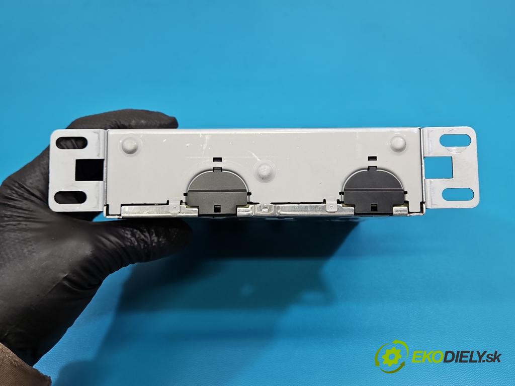 Renault Clio V 2019- 1.0 91 KM automatic 67 kW 999 cm3 5- Radio originál 259152678R