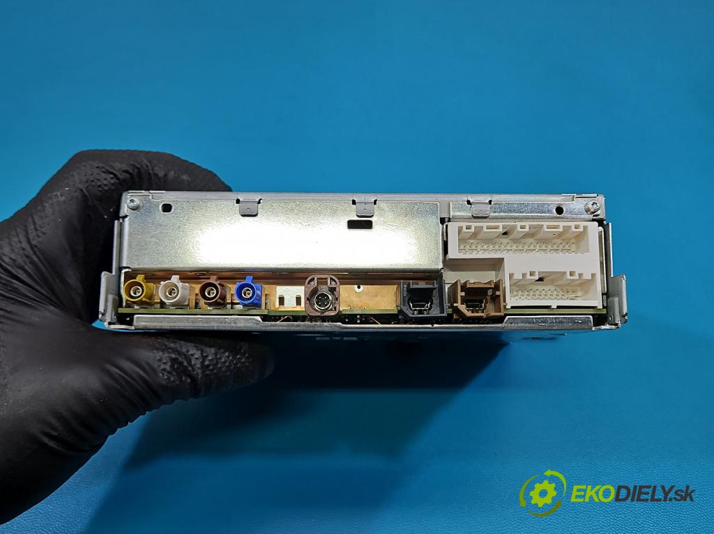 Renault Clio V 2019- 1.0 91 KM automatic 67 kW 999 cm3 5- Radio originál 259152678R