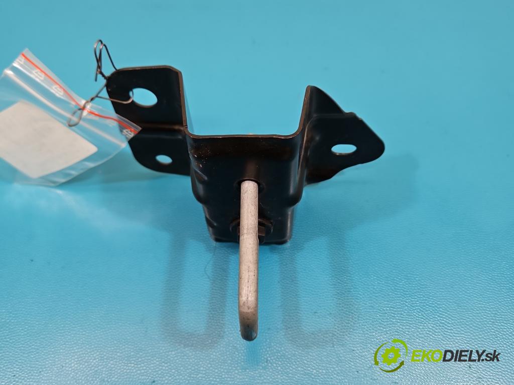 Bmw iX1 U11 0.0 elektrický: 272 HP automatic 200 kW 1 cm3 5- zámok kapoty 139896-10