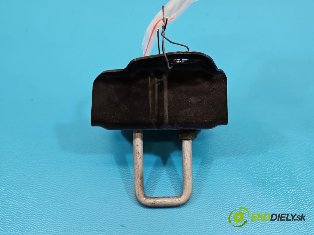 Bmw iX1 U11 0.0 elektrický: 272 HP automatic 200 kW 1 cm3 5- zámok kapoty 139896-10