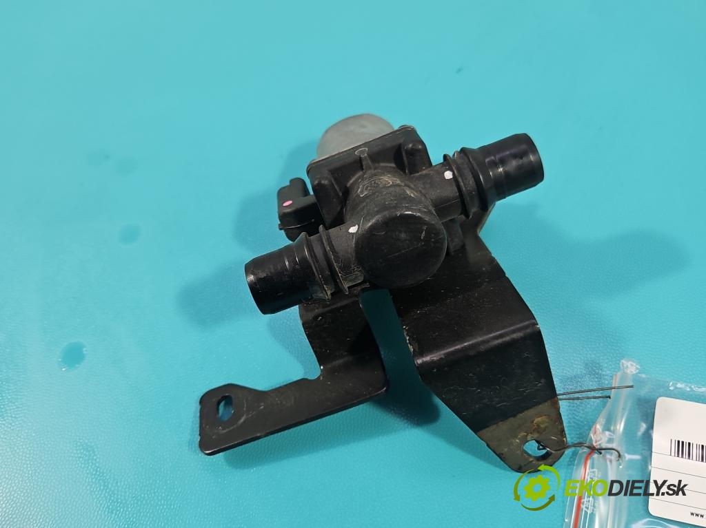 Dacia Duster III 24- 1.2 131 HP manual 96 kW 1199 cm3 5- ventil voda: 212302108R