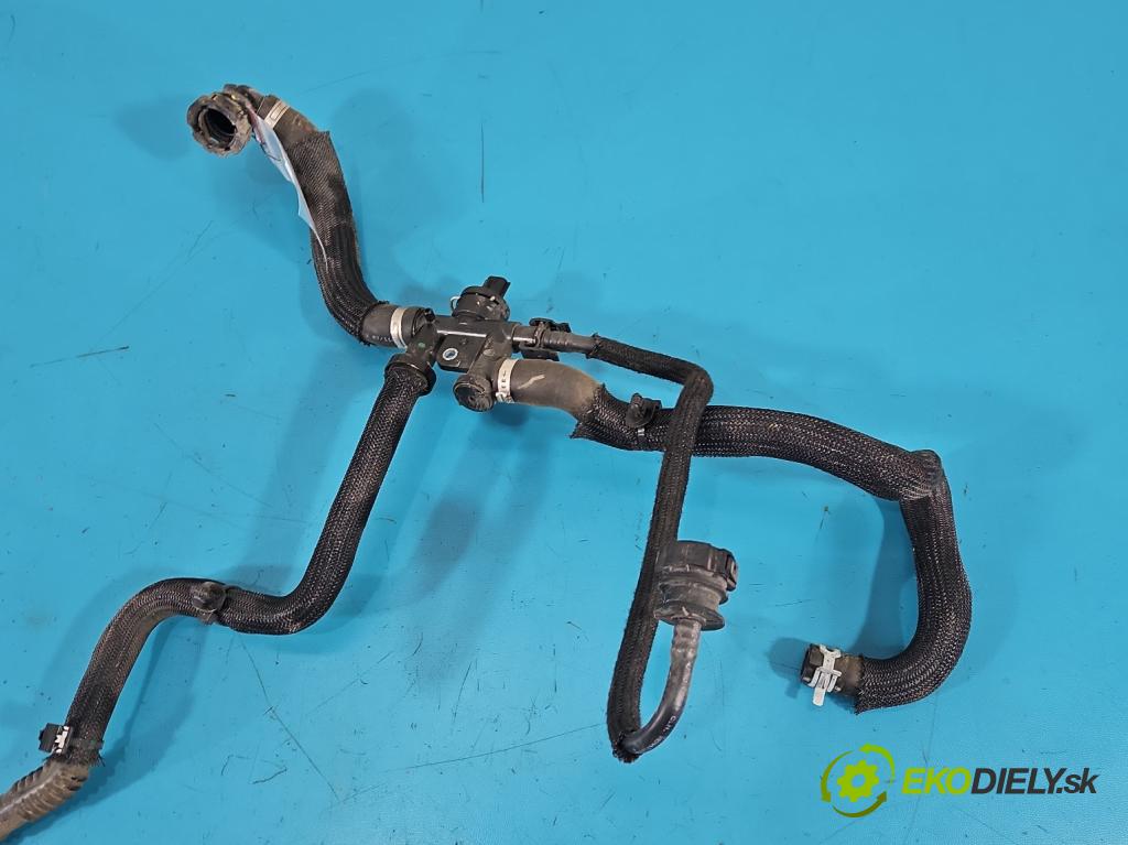 Dacia Duster III 24- 1.2 131 HP manual 96 kW 1199 cm3 5- rúrka systému chladenia 130013699AB