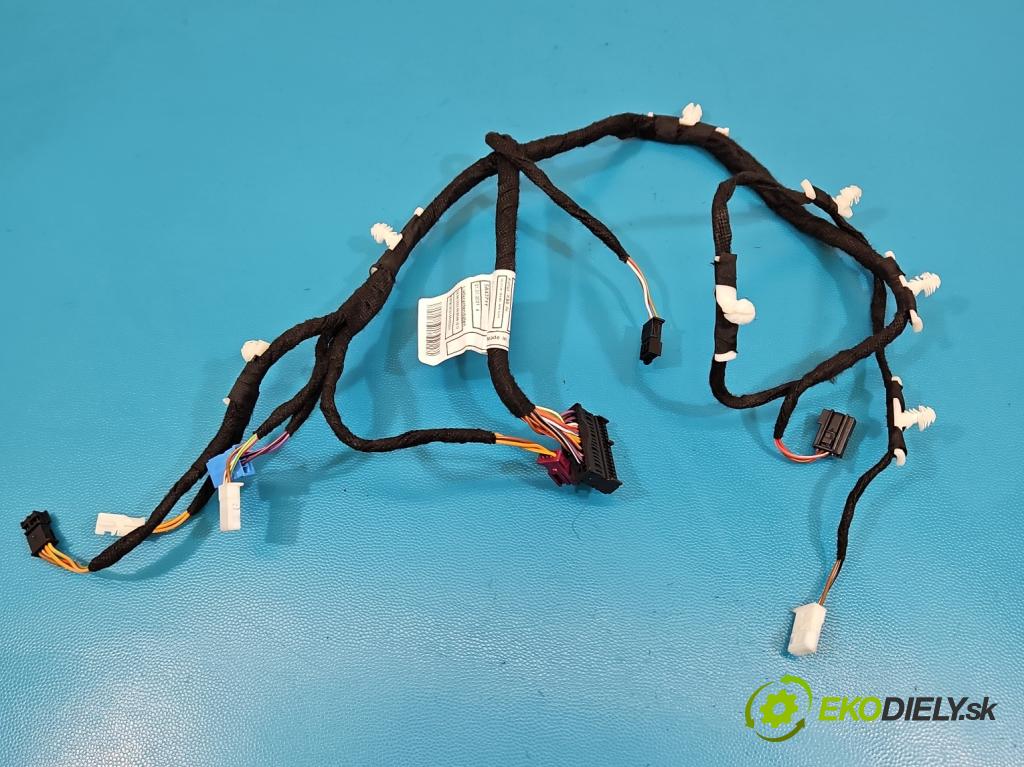 Bmw iX1 U11 0.0 elektrický: 272 HP automatic 200 kW 1 cm3 5- Zväzok: dvere predné vľavo: 5A43719-01