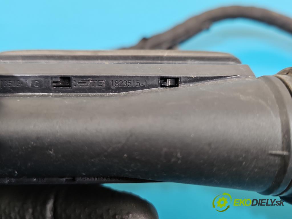 Bmw iX1 U11 0.0 elektrický: 272 HP automatic 200 kW 1 cm3 5- Zväzok: dvere predné pravých 5A43565