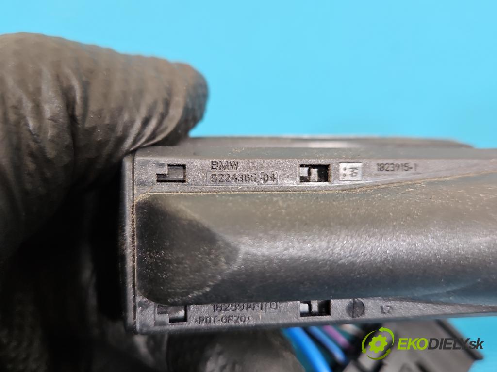 Bmw iX1 U11 0.0 elektrický: 272 HP automatic 200 kW 1 cm3 5- Zväzok: dvere zadné vľavo: 193444-11