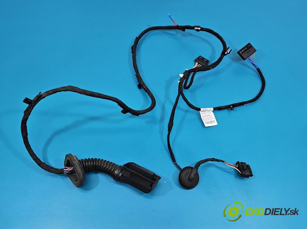 Bmw iX1 U11 0.0 elektrický: 272 HP automatic 200 kW 1 cm3 5- Zväzok: dvere zadné pravých 5A52C30