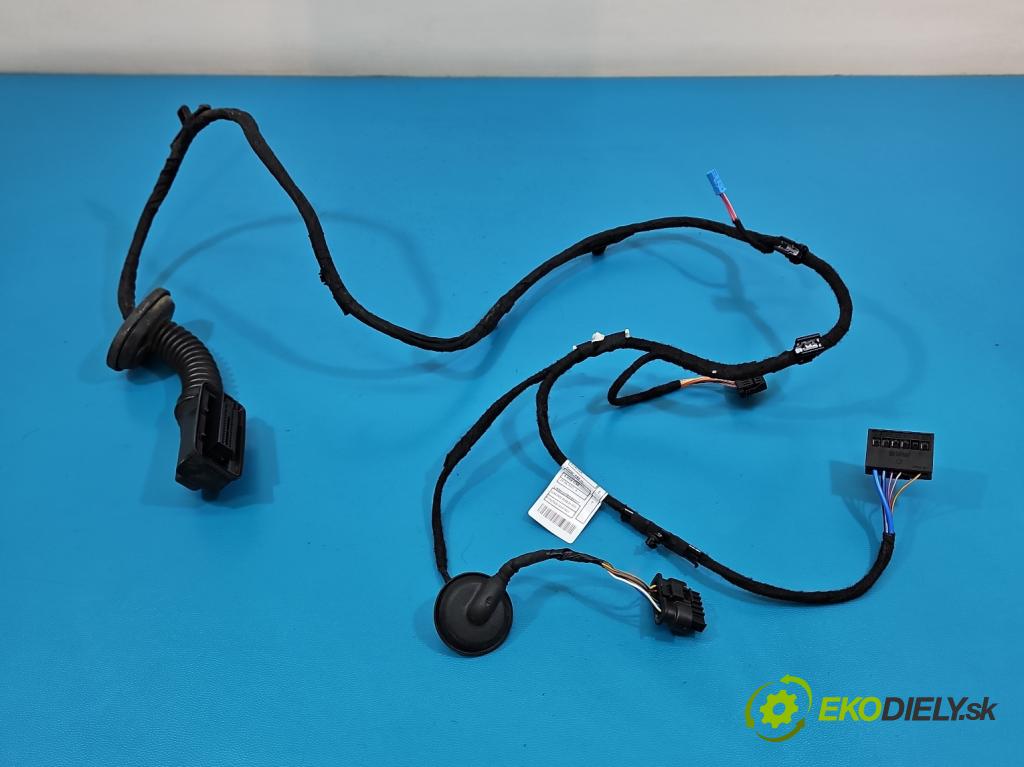 Bmw iX1 U11 0.0 elektrický: 272 hp automatic 200 kW 1 cm3 5- Balíček: dveře zadní pravých 5A52C30