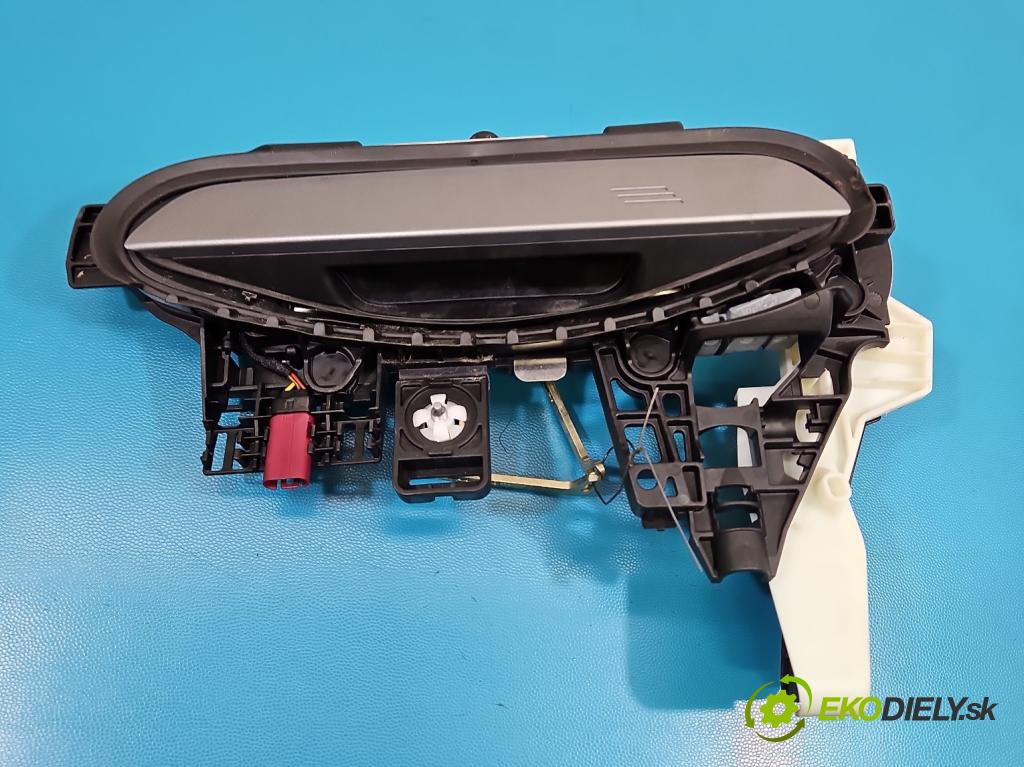 Bmw iX1 U11 0.0 elektrický: 272 HP automatic 200 kW 1 cm3 5- rukoväť predné ľavé mimo: 5A68ED5 (Kľučka dverí vonkajšia predná ľavá)