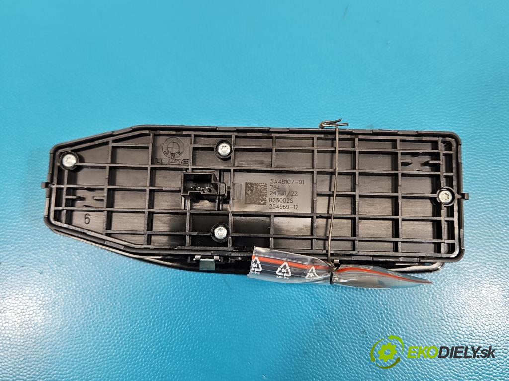 Bmw iX1 U11 0.0 elektrický: 272 hp automatic 200 kW 1 cm3 5- Přepínač oken zpětných zrcátek 9423239