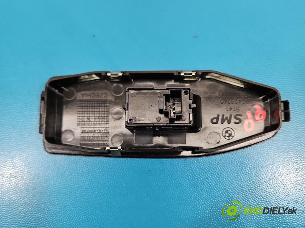 Bmw iX1 U11 0.0 elektrický: 272 HP automatic 200 kW 1 cm3 5- prepínač okien spätných zrkadiel 9423240