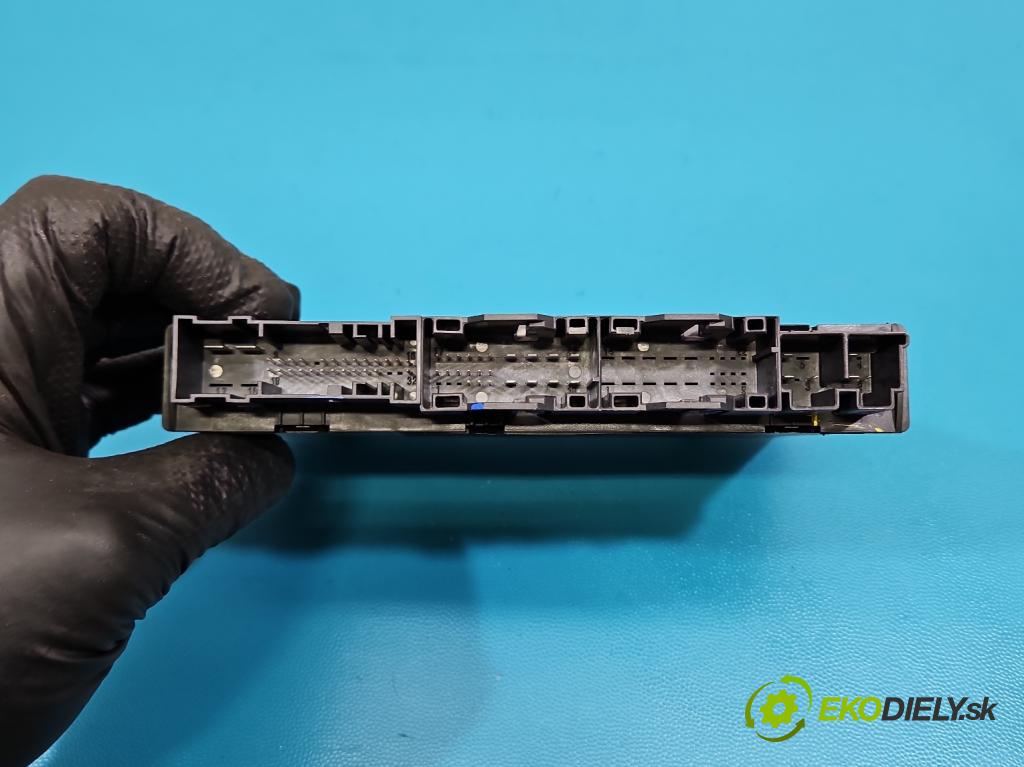 Bmw iX1 U11 0.0 elektrický: 272 hp automatic 200 kW 1 cm3 5- řídící jednotka 5A64DB3