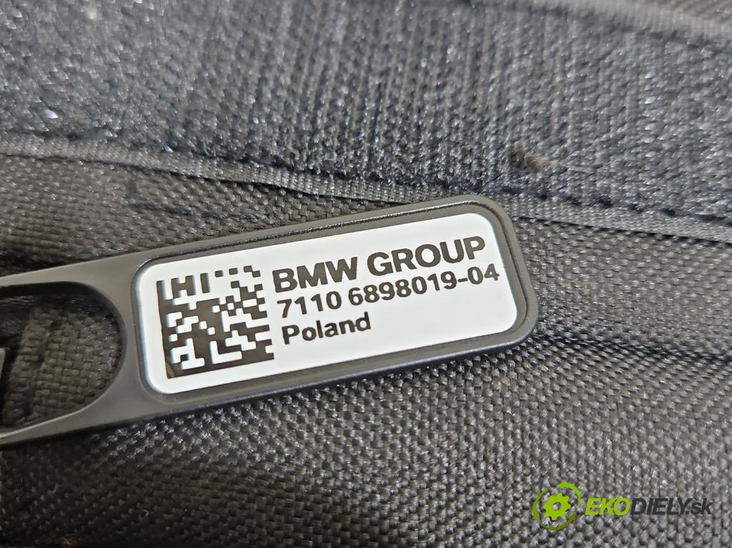 Bmw iX1 U11 0.0 elektrický: 272 HP automatic 200 kW 1 cm3 5- pompa kompresor do pneumatík 6898019