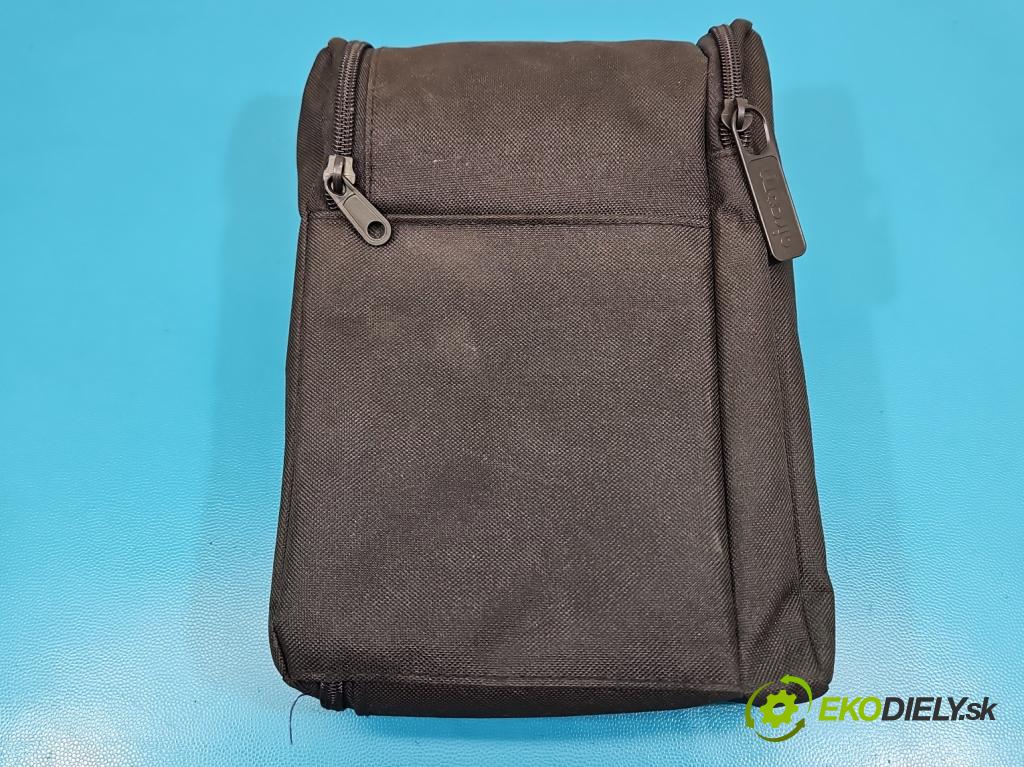 Bmw iX1 U11 0.0 elektrický: 272 HP automatic 200 kW 1 cm3 5- pompa kompresor do pneumatík 6898019